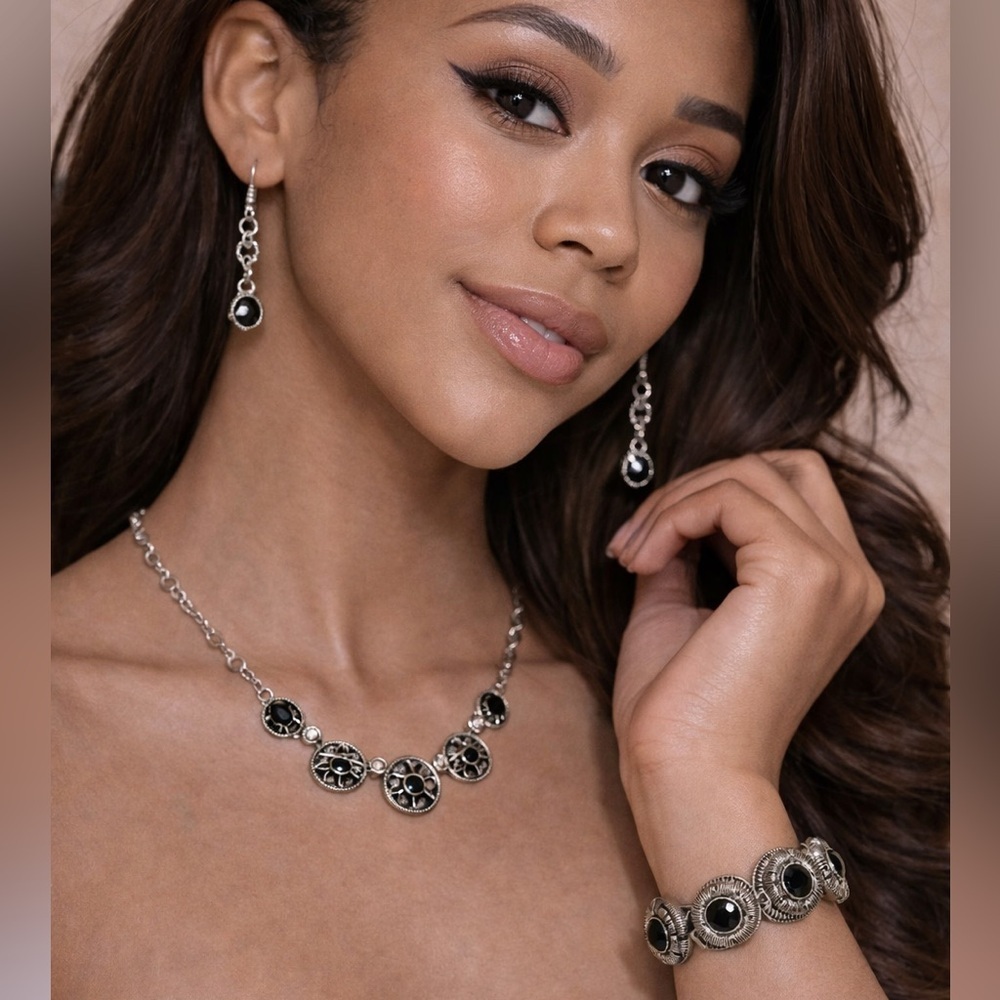 3pc set Silver tone necklace Dangling earrings 
& stretching bracelet